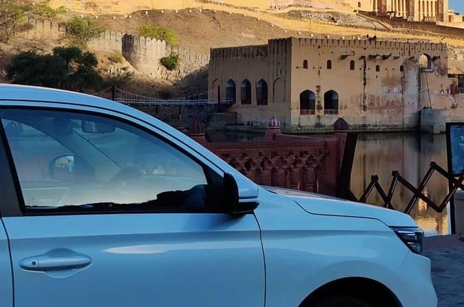 Compare Best Airport Rides in Mumbai