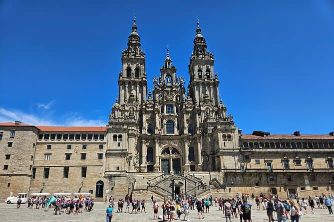 Private Transfers: Porto to Santiago de Compostela