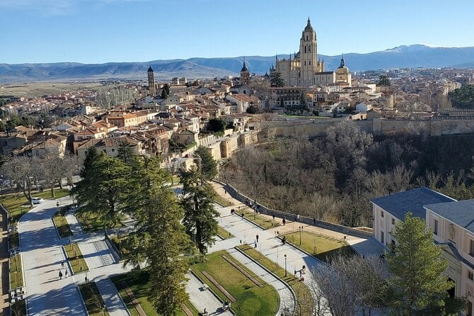 Escorial & Segovia Tour