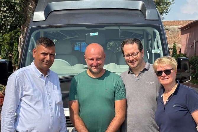 Reliable New Delhi Airport Pickups & Private Transfers