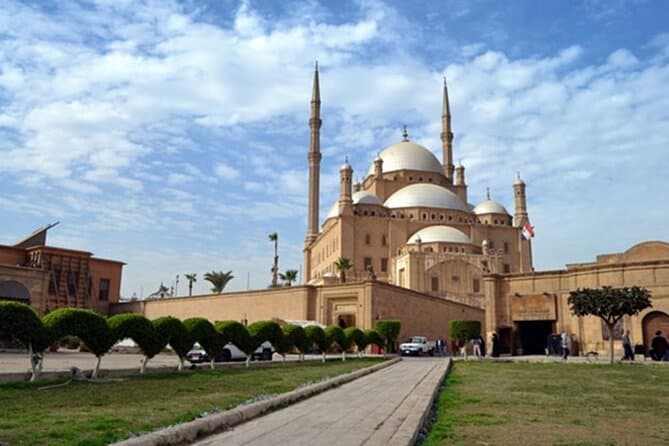 Cairo Pyramids Tour - Cairo