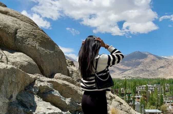 Book Reliable Private Transfers: Udaipur to Mount Abu