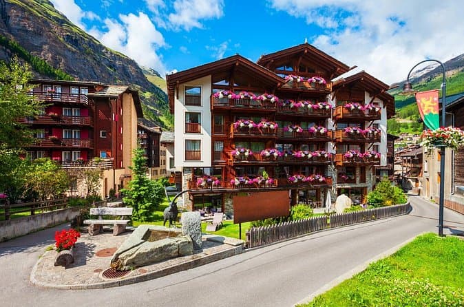 Compare Top-Rated Photography Tours in Interlaken