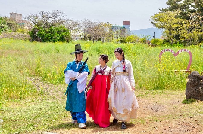 Jeju Haenyeo Attire Rental