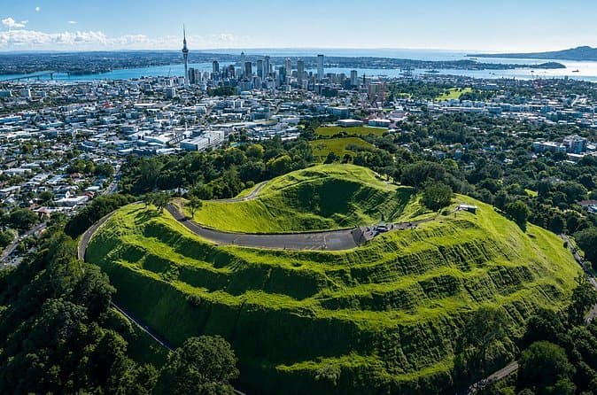 Compare Top Auckland Volcanoes Tours
