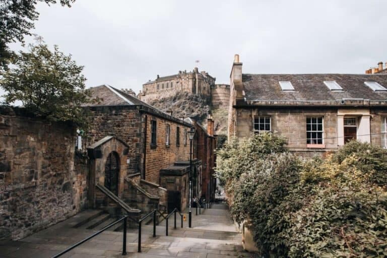 32 Ultimate Guide to the Best things to do in Edinburgh and Festivals in Edinburgh