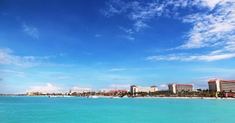 Best Hotels in Aruba on The Beach