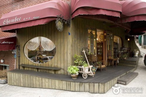 Itaewon Antique Furniture Street