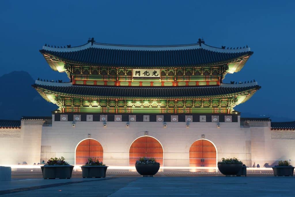 Nighttime opening Gwanghwamun 