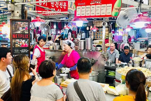 korean streetfood in Gwangjang market