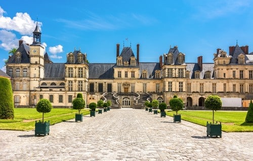 Chateau de Fontainebleau - Place to visit in Paris
