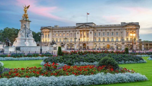 Best things to do in London. Buckingham palace