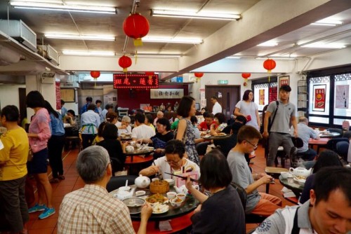Things to do in Hong Kong eating-dimsum-leeheungteahouse