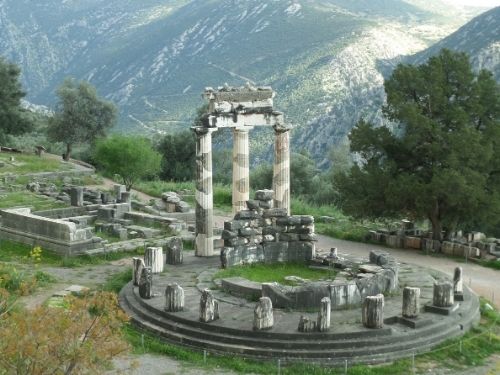 Sanctuary of Athens_Delphi