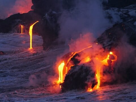 fire lava in hawaii