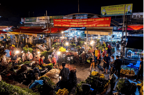 local-markets-in-Hanoi