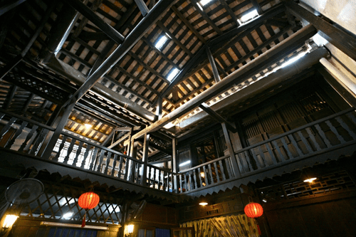 The Phung Hung ancient house's interior