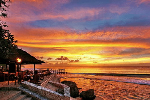 Beautiful sunset at Kisik Bar & Grill in Bali
