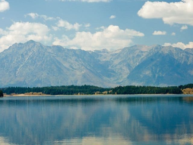 The stunning views of Yellowstone Lake