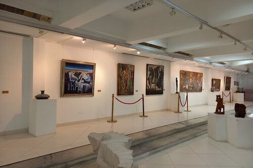 A picture inside of El Nasr Museum For Modern Art in Port Said in Egypt