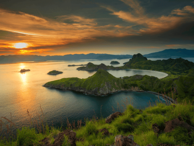Mount Padar - one of the best thing to do in Komodo National Park