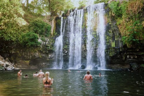 Llanos de Cortes Waterfall tours in Costa Rica