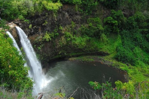 Faarumai Waterfalls