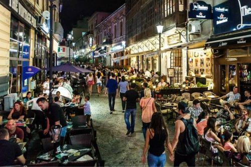 Bucharest VIP Bar Crawl in Lipscani