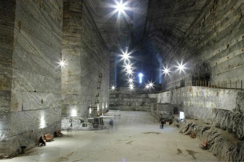 Salt Mine, the Muddy Volcanoes, and Wine Tasting Private Day Tour from Bucharest