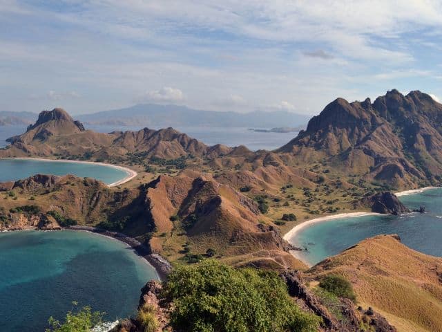 A picture of Padar Island in Indonesia.