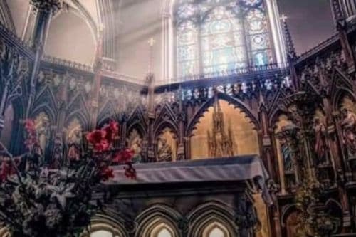 Catacombs by candlelight guided tour in New York City 
